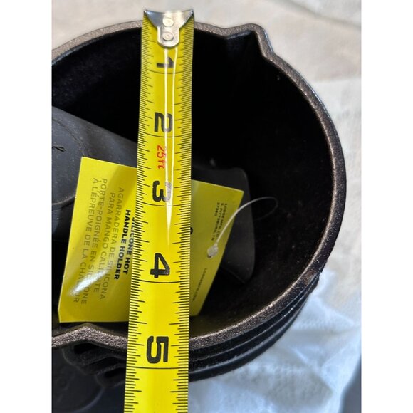 Lodge Cast Iron Melting Pot Pouring Spouts Silicone Hot Handle Holder Dad Gift - Picture 7 of 10